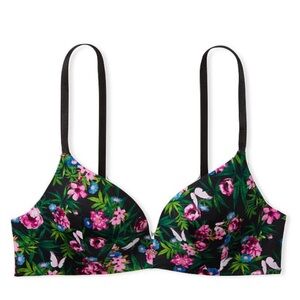 Victoria’s Secret So Obsessed Wireless Push-Up Bra